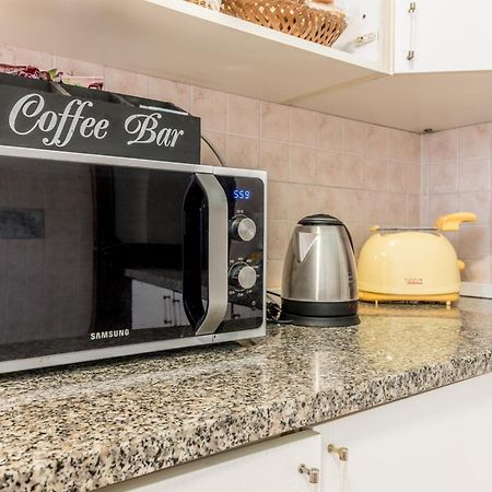 Dimora Armanda Apartment Rome Bagian luar foto